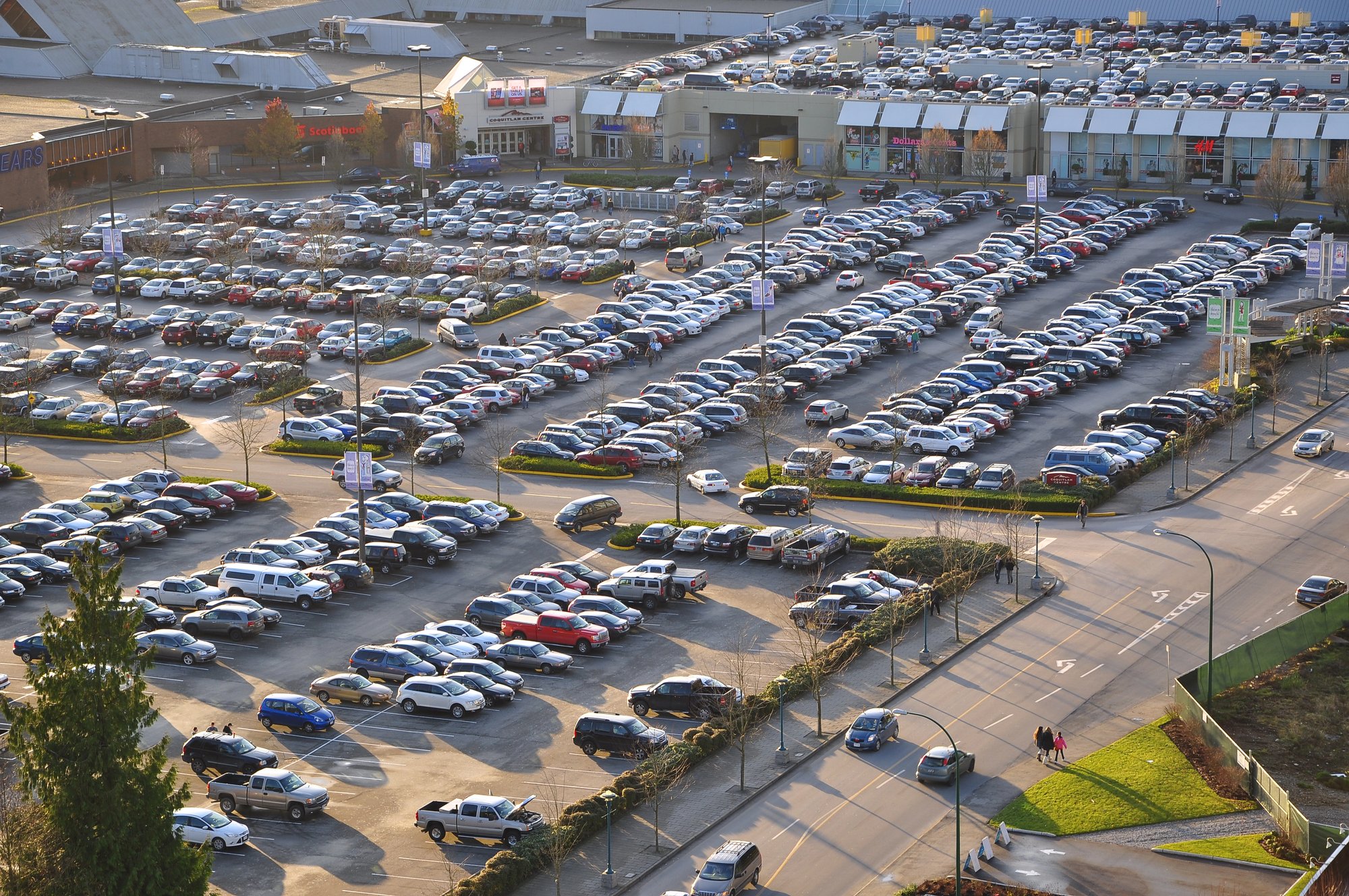 Car crowded parking place
